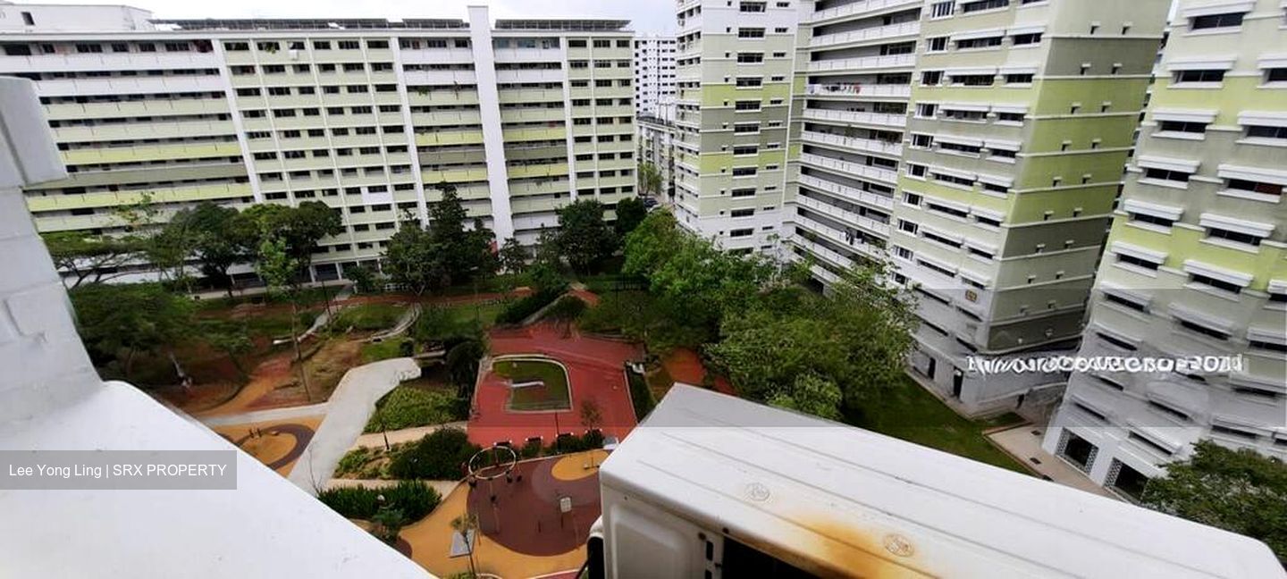 Blk 831 Jurong West Street 81 (Jurong West), HDB Executive #574020421